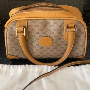 RARE Vintage Gucci Accessory Collection Sachel